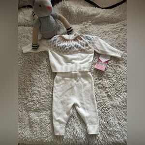 New sweater set- sweater and pants winter holiday christmas cream grey Newborn